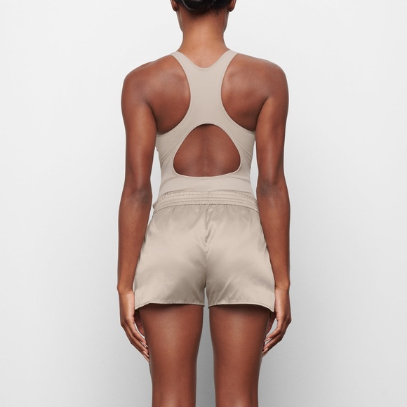 SKIMS Utility Sport Bodysuit STONE XS - Picture 3 of 7
